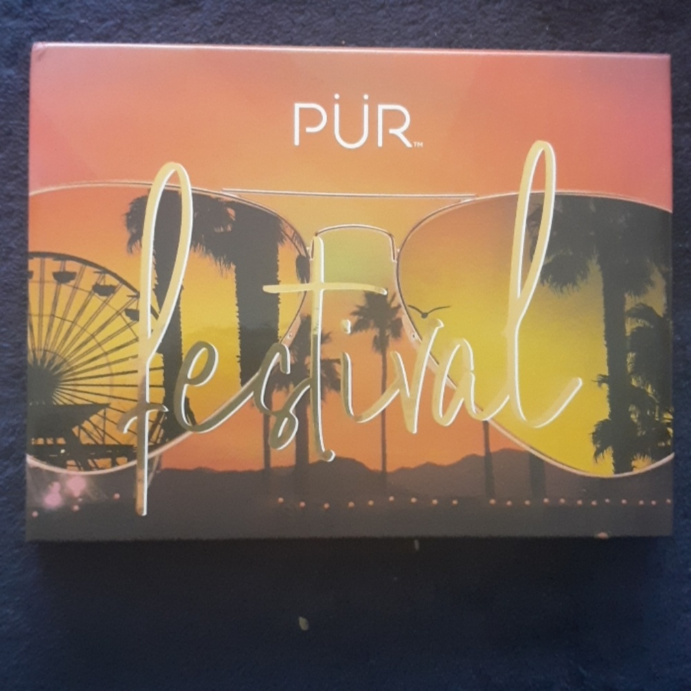 PUR festival palette with eyeshadow primer